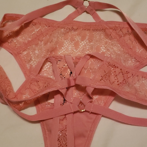 Victoria secret woman thong - Picture 7 of 10